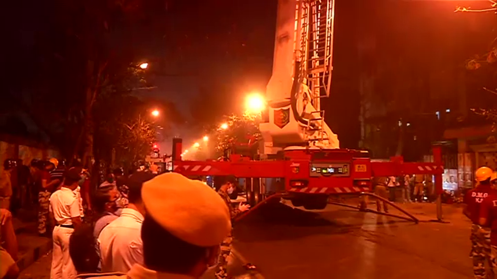 The devastating fire in the railway building on Strand Road