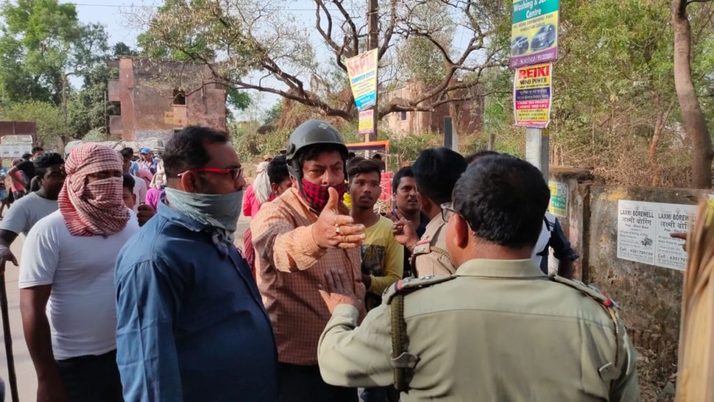 Political noise in Salanpur
