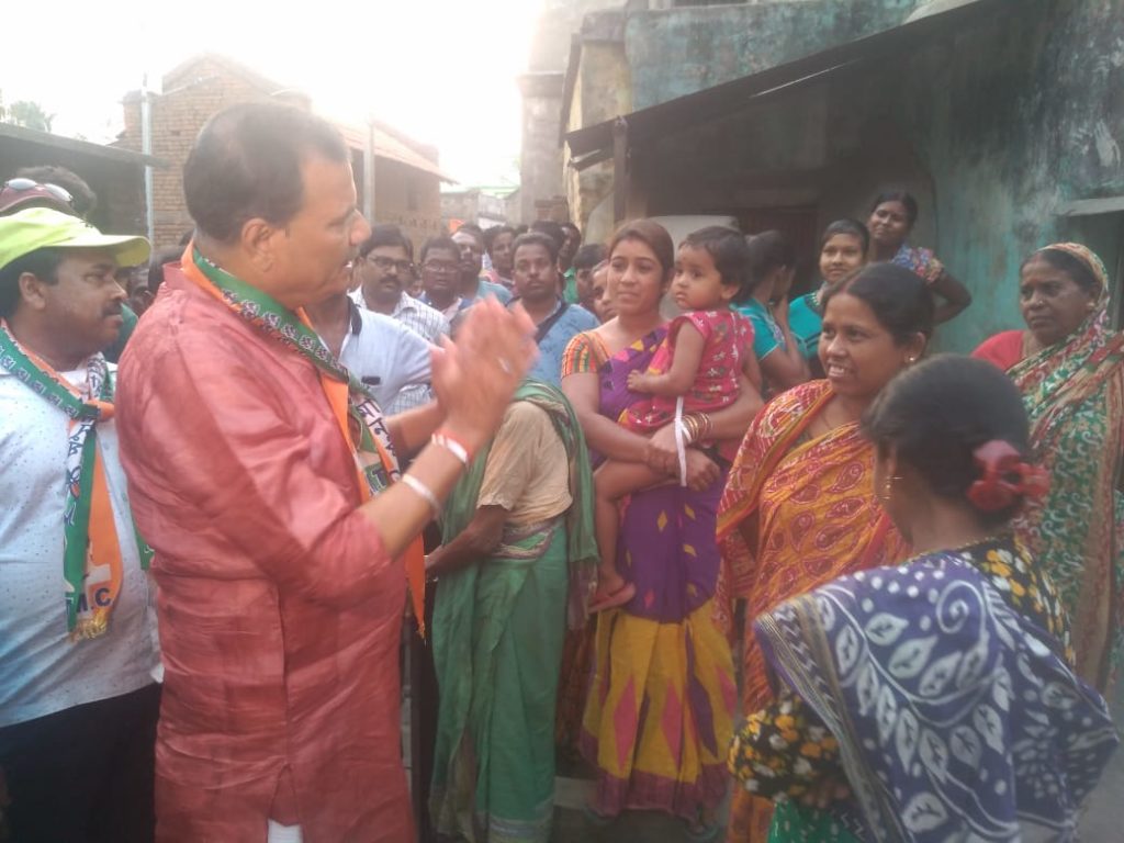 bidhan for water problem while campaigning in Barbani